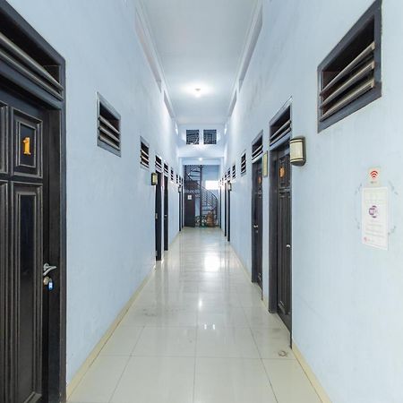 Hotel Reddoorz Near Wisata Museum Angkut 3 Batu  Exteriér fotografie