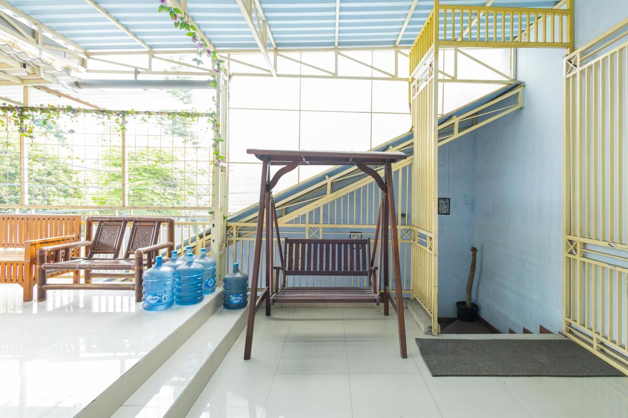 Hotel Reddoorz Near Wisata Museum Angkut 3 Batu  Exteriér fotografie